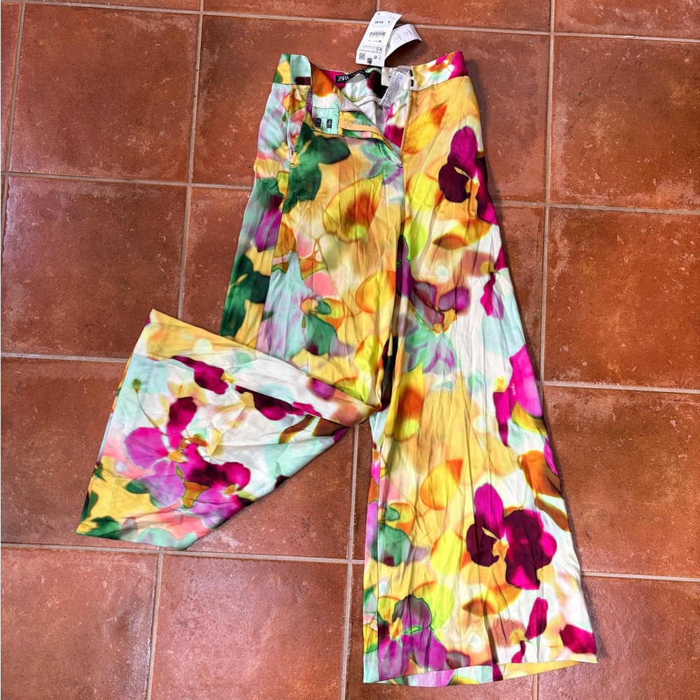 Zara Multicolor Abstract Pants